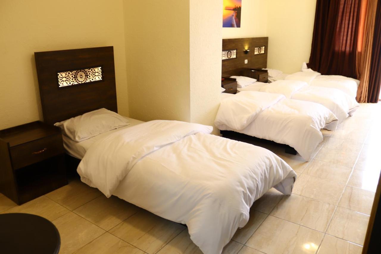 Eden Aqaba Hotel エクステリア 写真