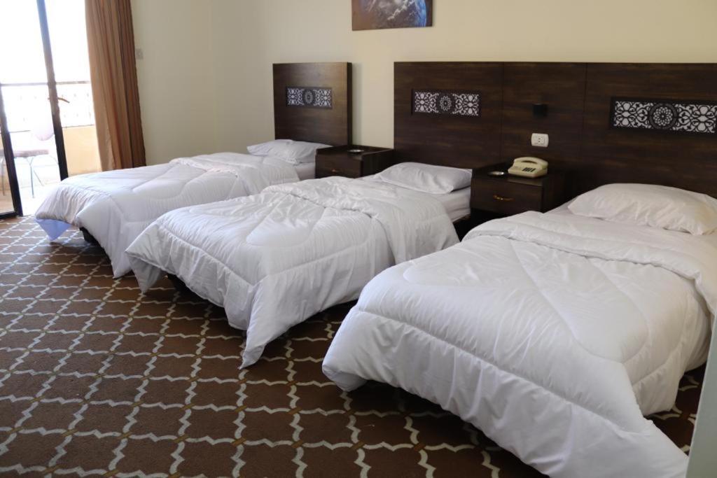 Eden Aqaba Hotel エクステリア 写真