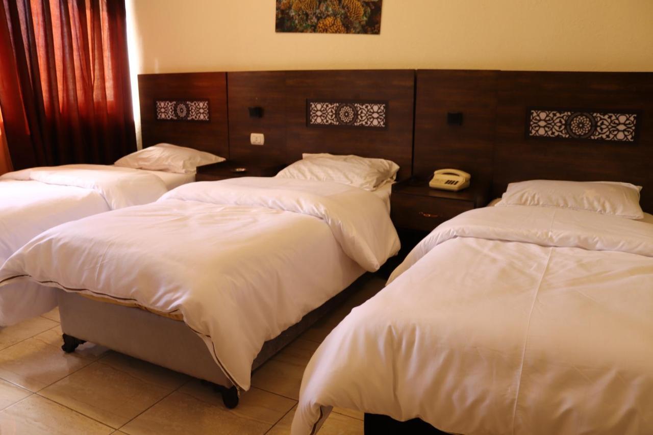 Eden Aqaba Hotel エクステリア 写真